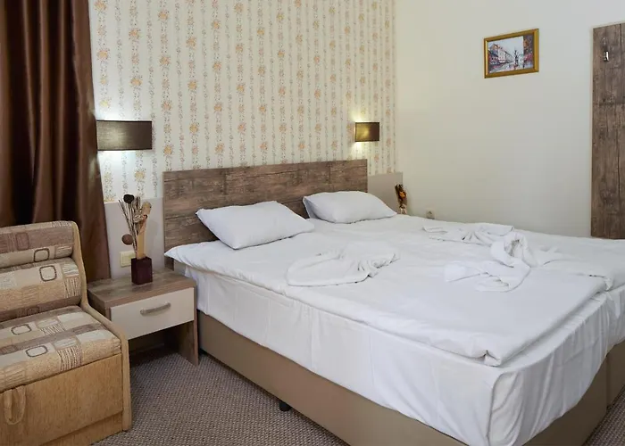 Hotel Lira