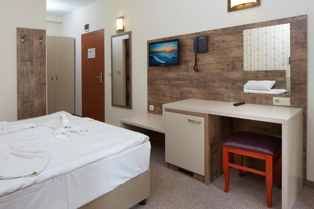 Hotel Lira 3*
