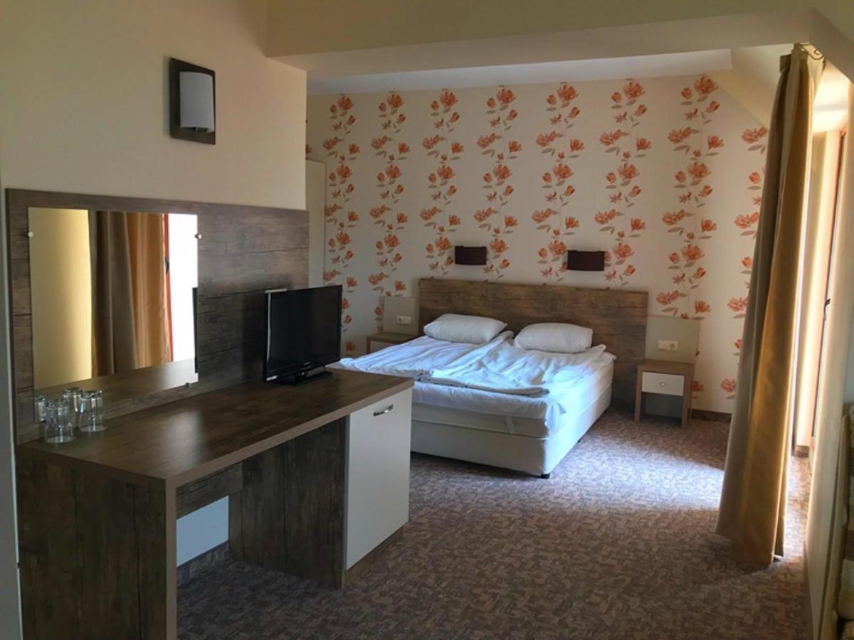 Hotel Lira Sunny Beach